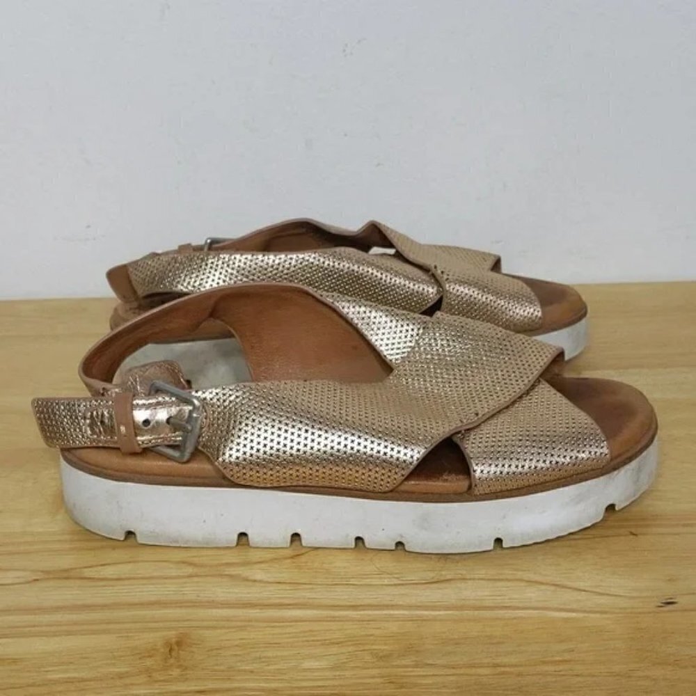 Gentle Souls Kiki Leather Platform Sandals in Rose Gold - Picture 3 of 9